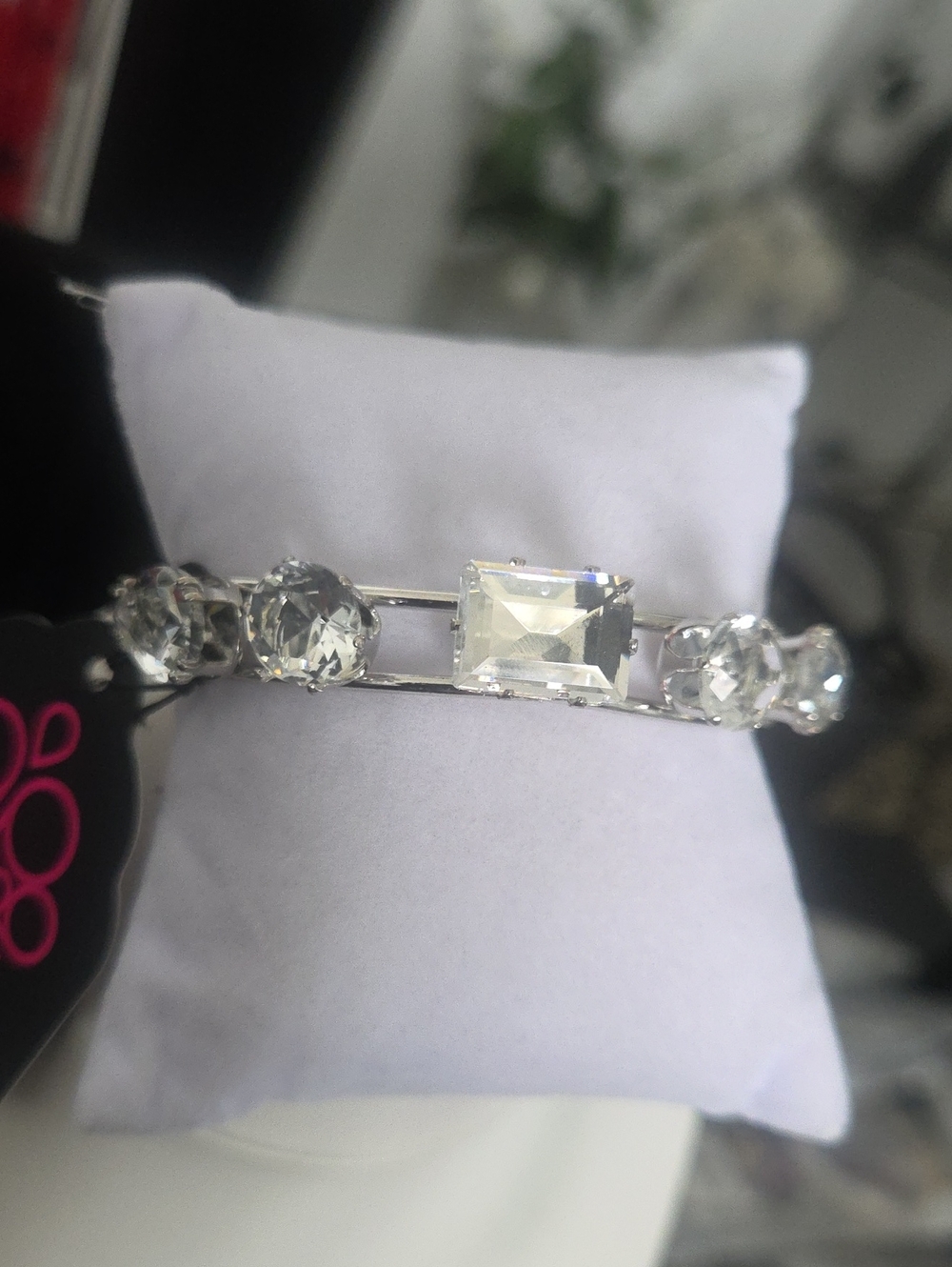 Paparazzi Uniquely Untapped White Bracelet NWT